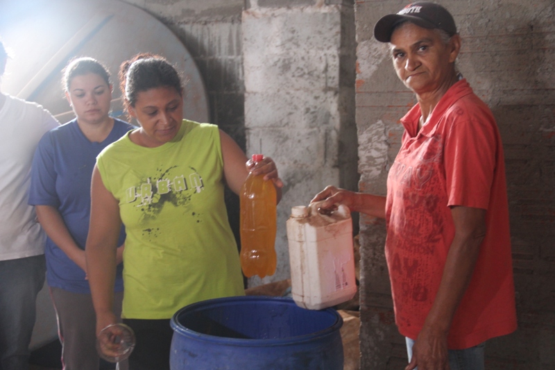 Cooperecológica começa a recolher o óleo queimado